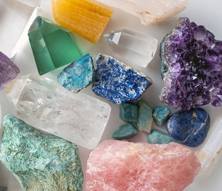 crystal-class-at-salt-of-the-earth crystals